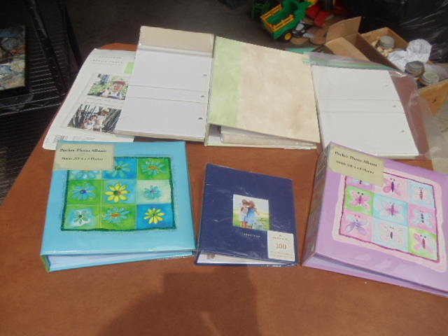 lot 41 image: Photo Albums & Pages