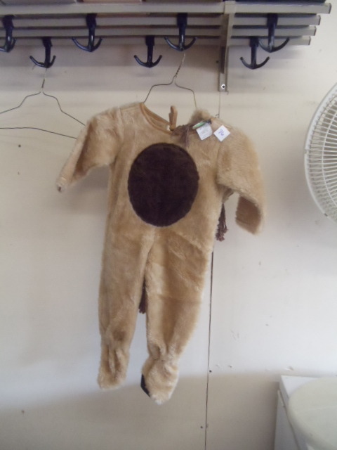 lot 76 image: Halloween Costume