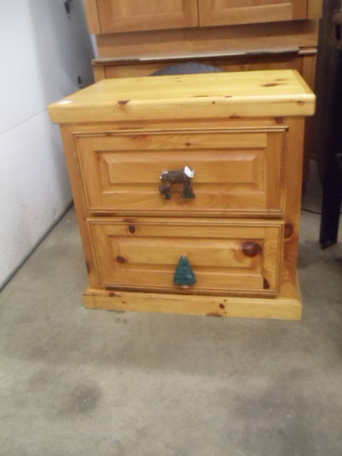 lot 83 image: Night Stand