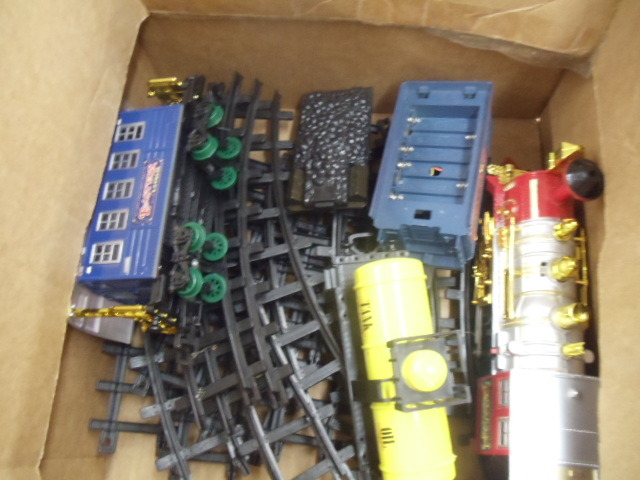 lot 86 image: Train Set with Track