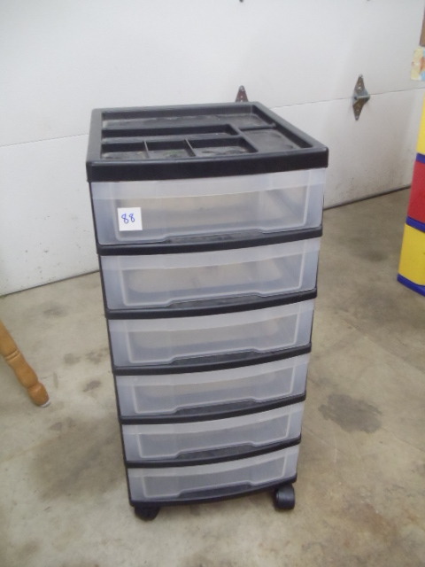 lot 88 image: 6 Drawer Organizer