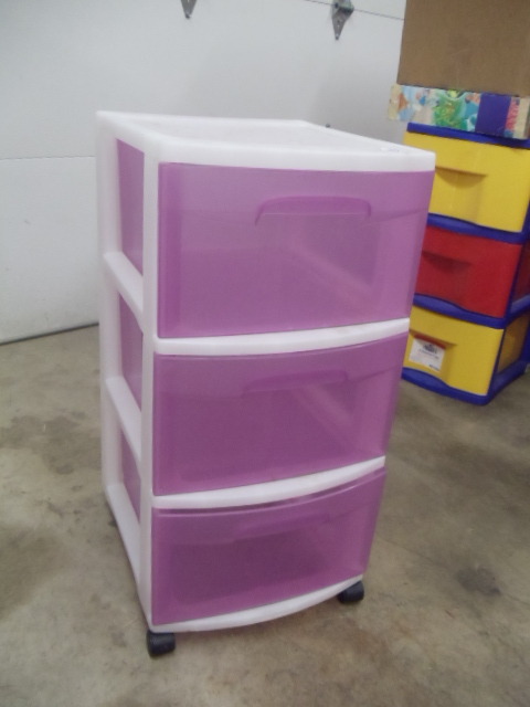 lot 89 image: 3 Drawer Storage