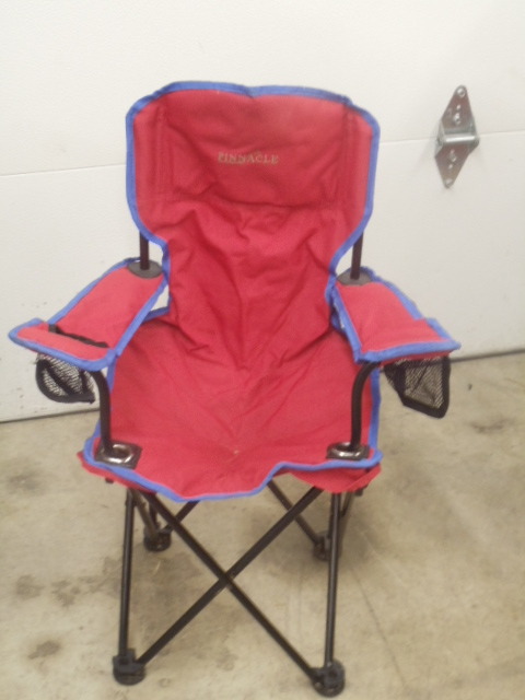 lot 91 image: Chair with Bag