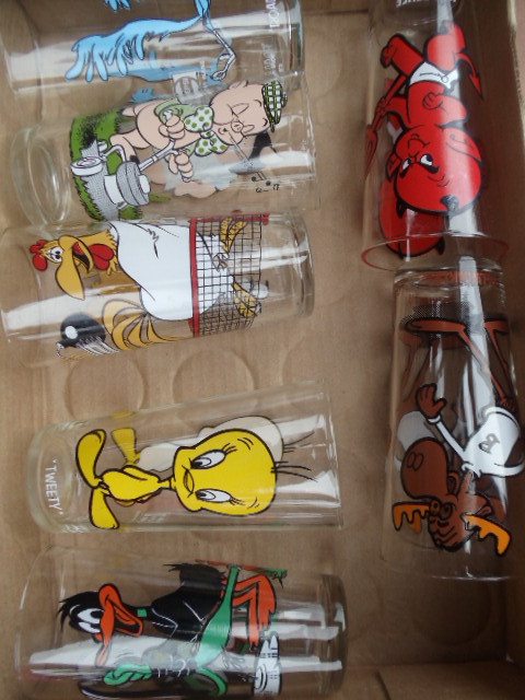 lot 162 image: Cartoon Collector Glasses