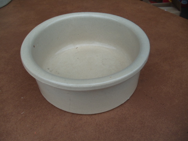 lot 166 image: Crock