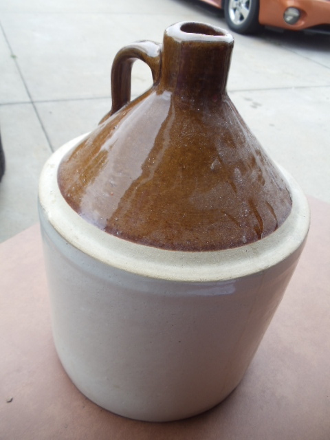 lot 199 image: CrockJug