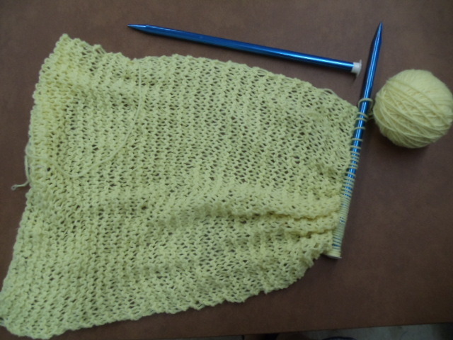 lot 208 image: Yarn & Lg. Knitting Needles