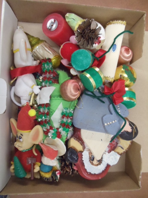 lot 240 image: Vintage Ornaments