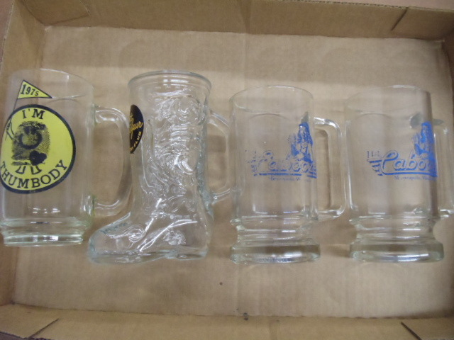 lot 262 image: Mugs