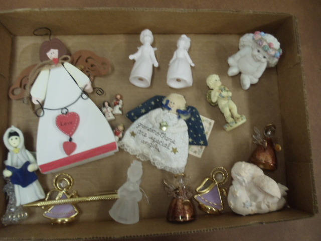 lot 265 image: Angel Dcor