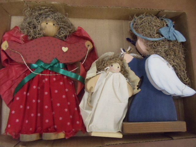 lot 268 image: Angels