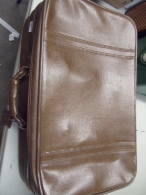 lot 278 image: Suitcase & Duffle Bag