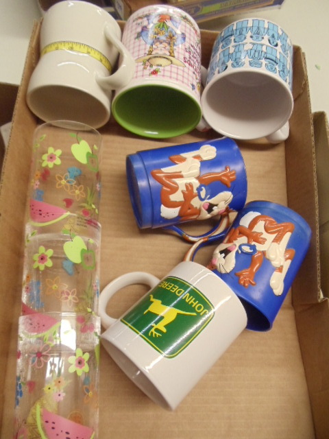 lot 295 image: Mugs