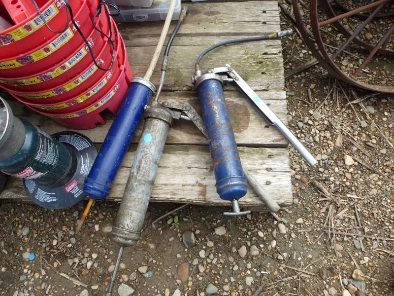 Grease guns