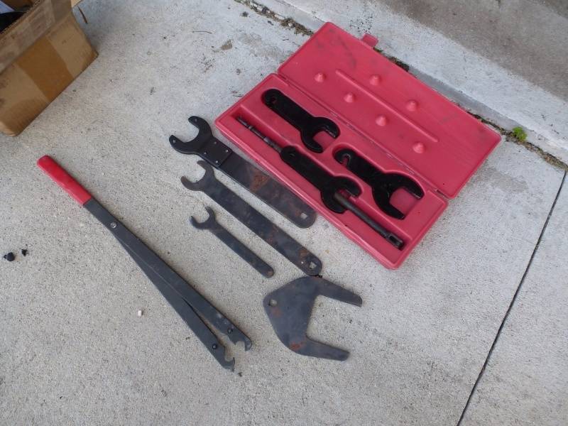 Pneumatic Fan Clutch Wrench set