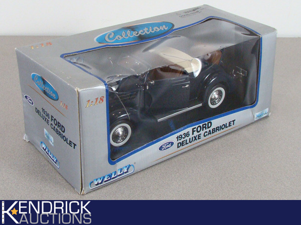lot 53 image: NIB 118 Welly 1936 Ford Deluxe Cabriolet
