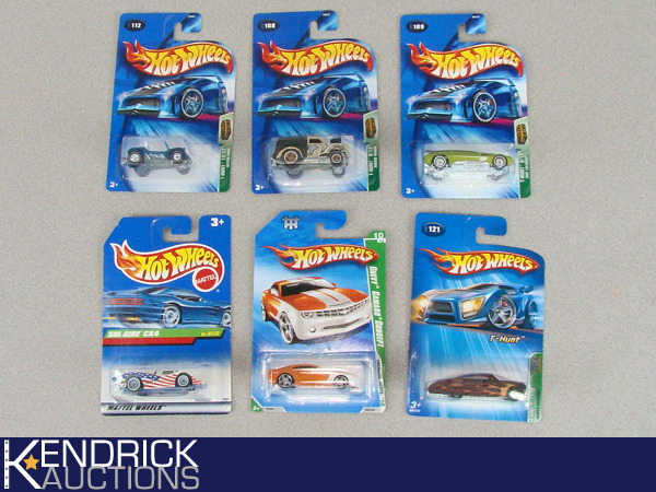 lot 56 image: 6 Vintage MINT ON CARD Hot Wheels Treasure Hunts