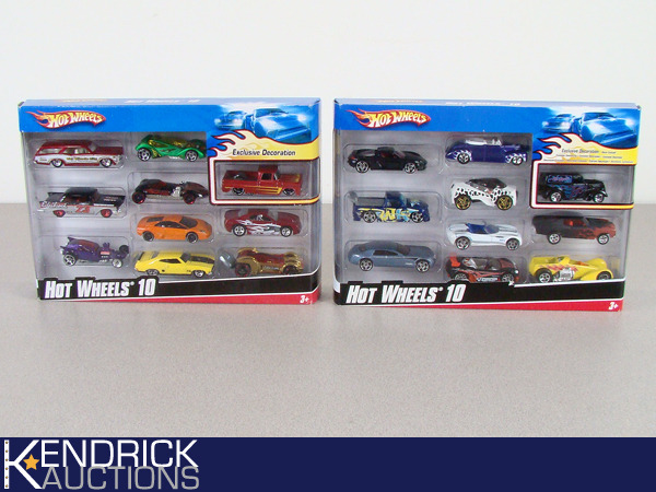 lot 64 image: 2 Vintage MINT IN PACKAGE Hot Wheels 10 Packs