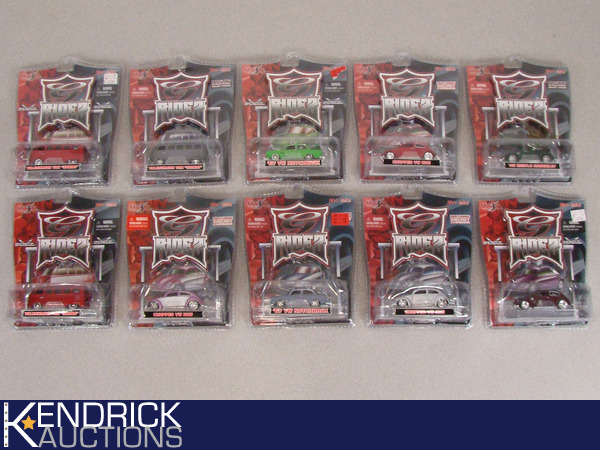 lot 71 image: 10 Vintage MINT ON CARD Maisto G Rides VWs
