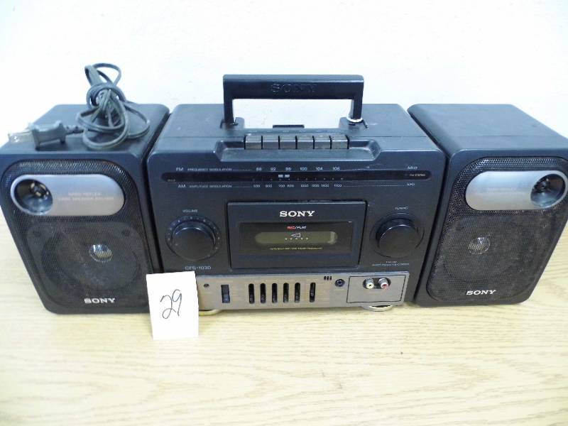 Boom Box - Radio