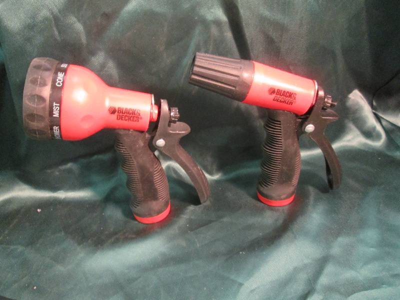 Black and Decker Hand Sprayer, 2 pc...