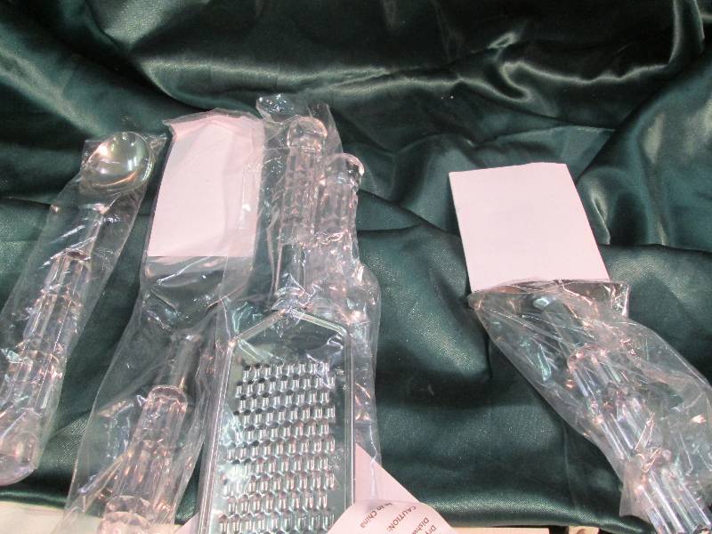 5 pc. Gift Set, Pizza Cutter, Flat ...
