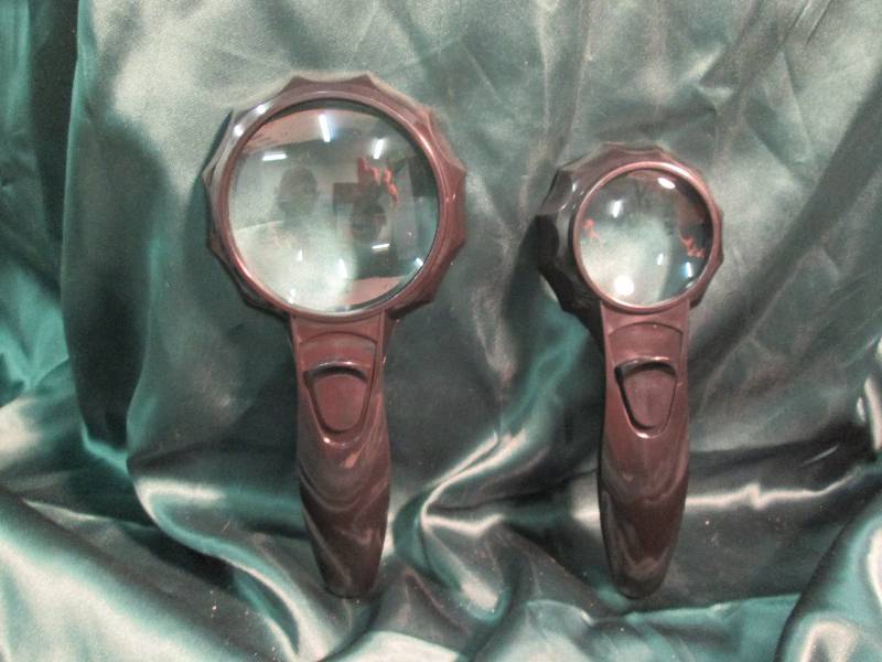 Lighted Magnifiers W LED Light 2 P...
