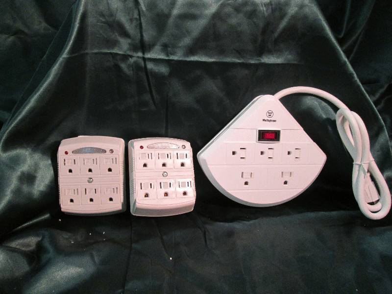 3 P.c Posts 6 Prong Grounded Outlet...