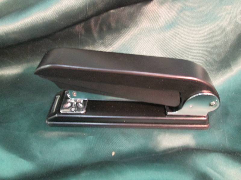 Unique Swing Arm Stapler W 100 Sta...