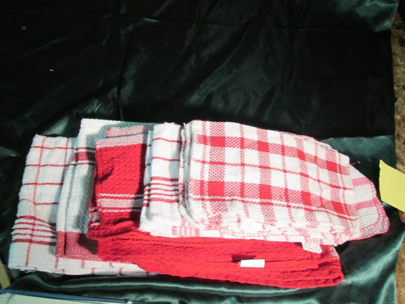 16 Pc. Set Red Assorted Kitchen & B...