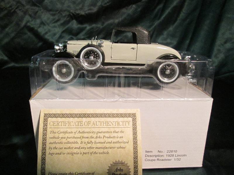 1928 Lincoln Coupe Roadster 132 Sc...