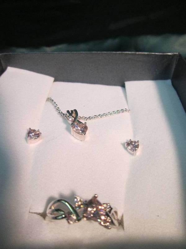 New Jewelry Ring Earingings Necklac...