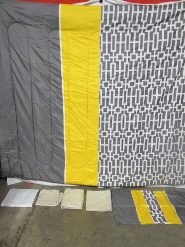 Alcove Sophie Comforter Set and Accessories - King
