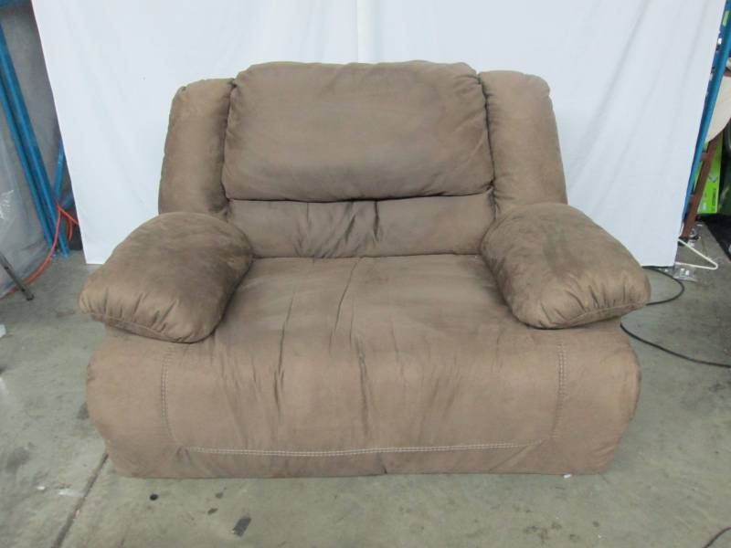 Ashley Wide Zero Wall Recliner