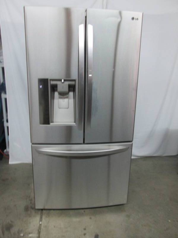 LG 29 CU.FT. ULTRA-CAPACITY 3 DOOR FRENCH DOOR REFRIGERATOR W DOOR-IN-DOOR�