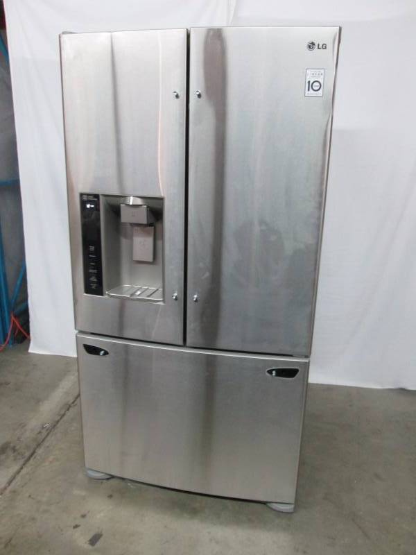 LG ULTRA-LARGE CAPACITY 3 DOOR FRENCH DOOR REFRIGERATOR WITH SMART COOLING