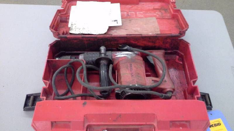 lot 20 image: Hilti TE22 Hammer Drill (1)