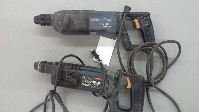 lot 33 image: Bosch Bulldog Drill (2)