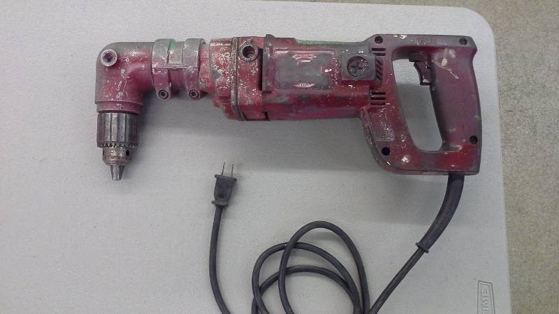 lot 54 image: Black & Decker Right-Angle Drill (1)