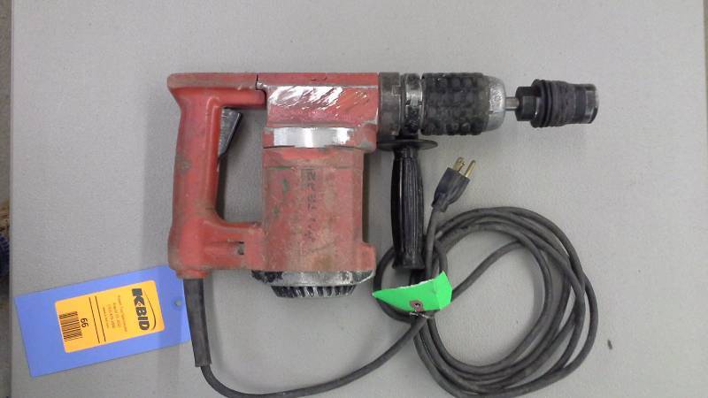 lot 66 image: Hilti TE22 Hammer Drill (1)