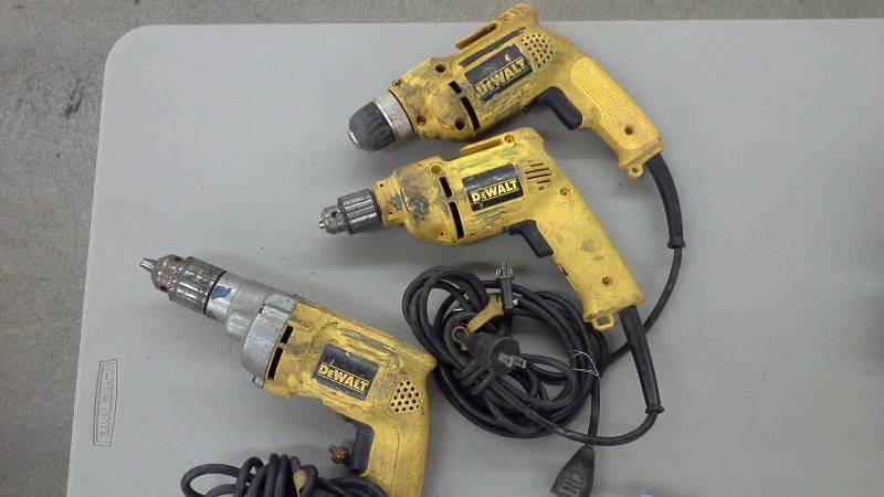 lot 73 image: Dewalt Drills (3)