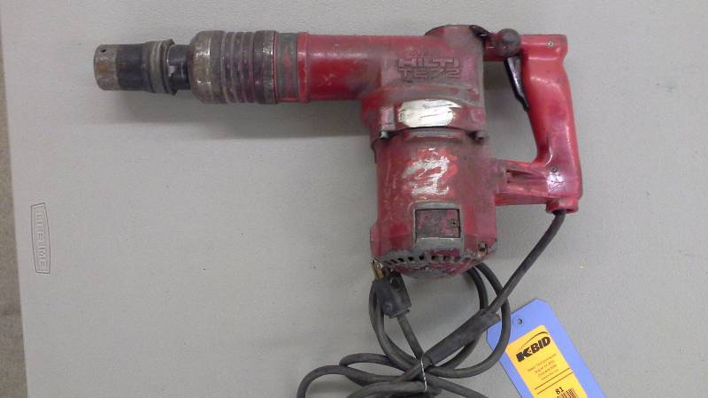 lot 81 image: Hilti TE72 Hammer Drill (1)