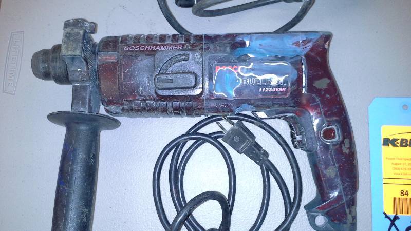 lot 84 image: Bosch Bulldog Drill (1)