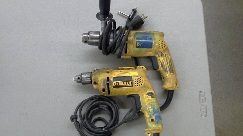 lot 113 image: Dewalt Drills (2)