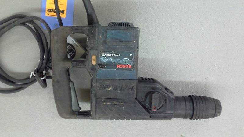 lot 126 image: Bosch 11222EVS Hammer Drill (1)