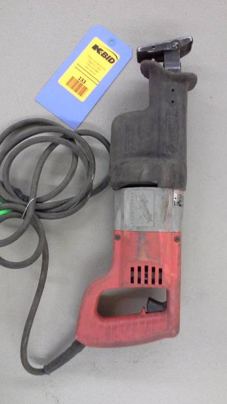 lot 133 image: Milwaukee Sawzall Reciprocating Saw (1)