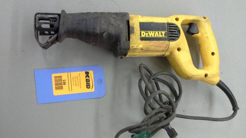 lot 136 image: Dewalt Reciprocating Saw (1)