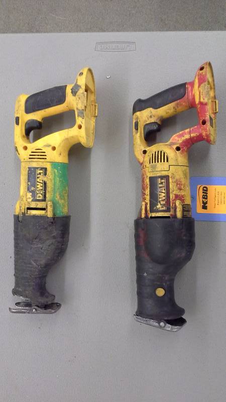 lot 141 image: Dewalt Reciprocating Saw (2)