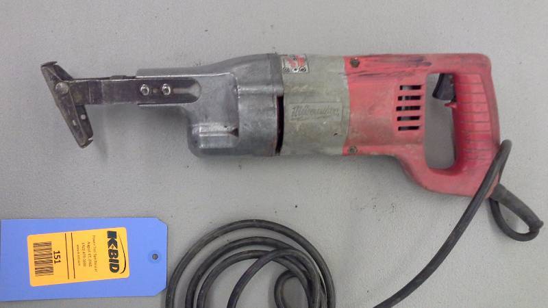 lot 151 image: Milwaukee Sawzall Reciprocating Saw (1)