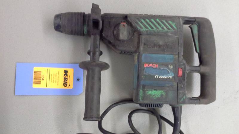lot 154 image: Bosch 11222EVS Hammer Drill (1)